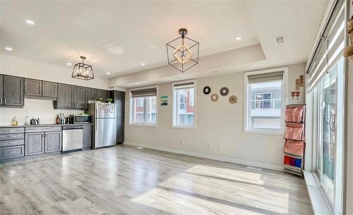 Property Photo:  88 Seabrook Drive  ON N2R 0R7 