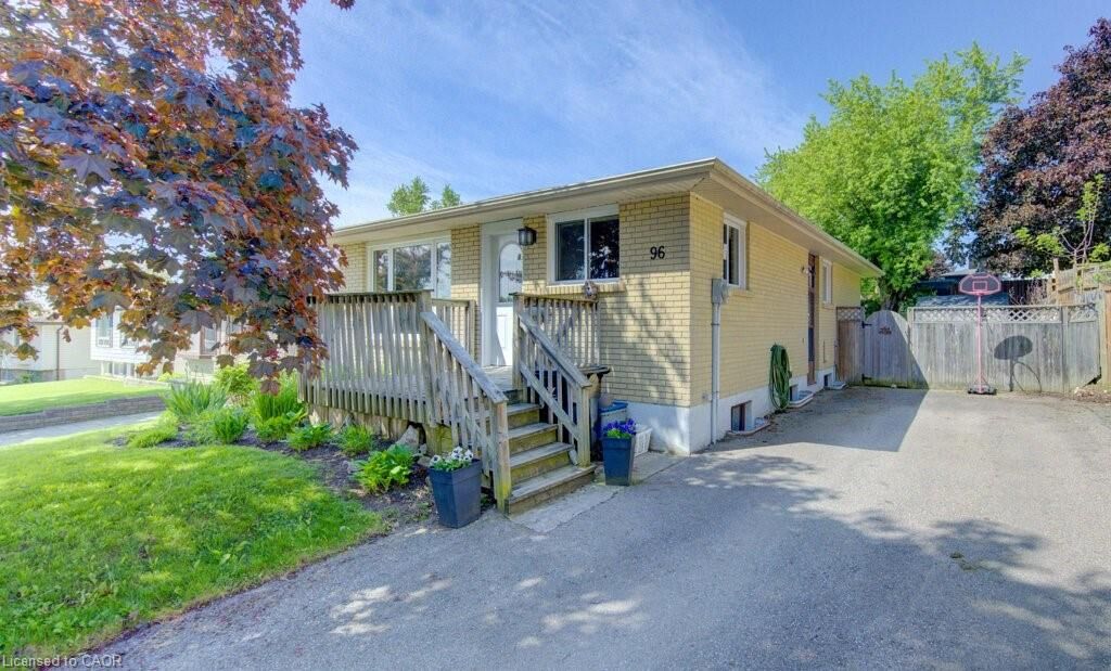 Property Photo:  96 Scott Road  ON N3C 2X7 