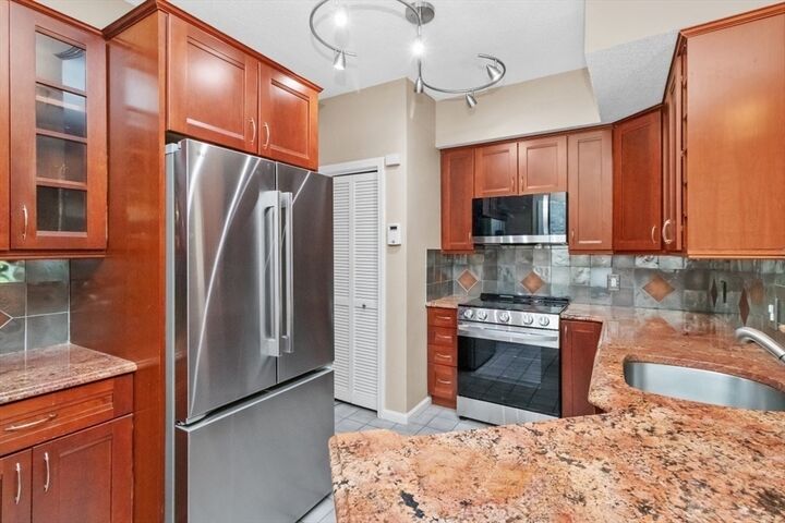 Property Photo: 49 Bradford Commons Ln 49 MA 02184