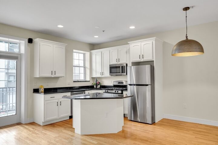 Property Photo: 381 W Broadway 4 MA 02127