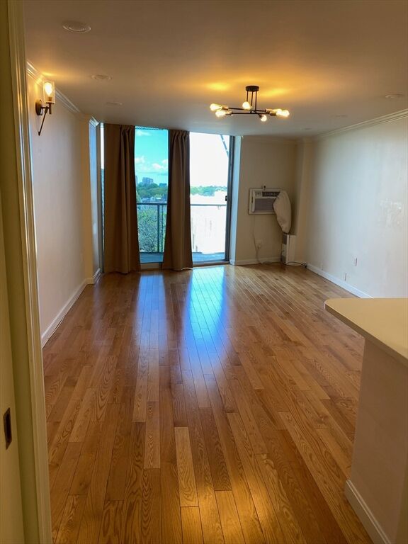 Property Photo:  19 Winchester 806  MA 02446 