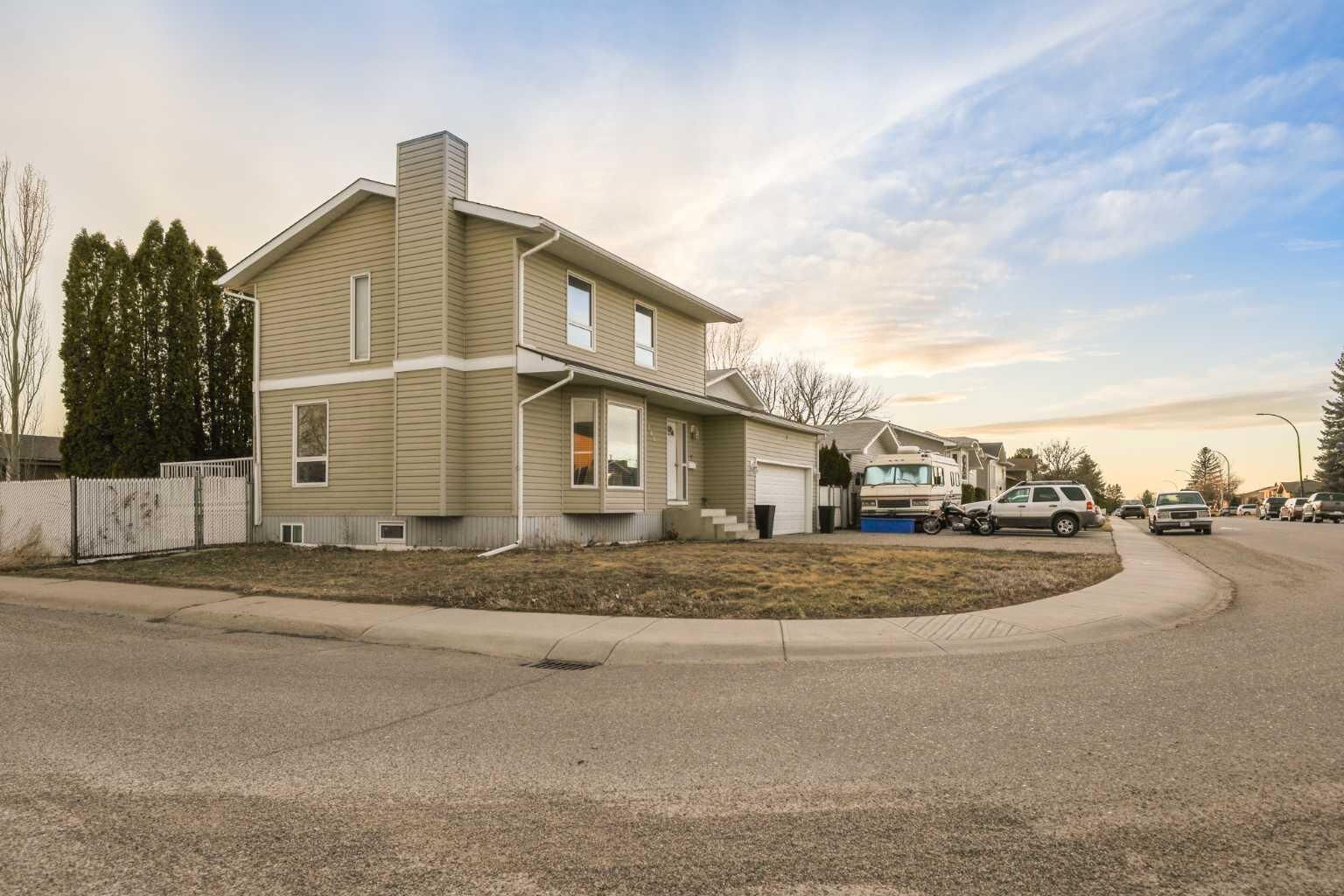 Property Photo: 265 Sprague Way AB T1B 3L9