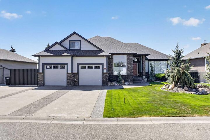 135 Garrison Drive — photo 1