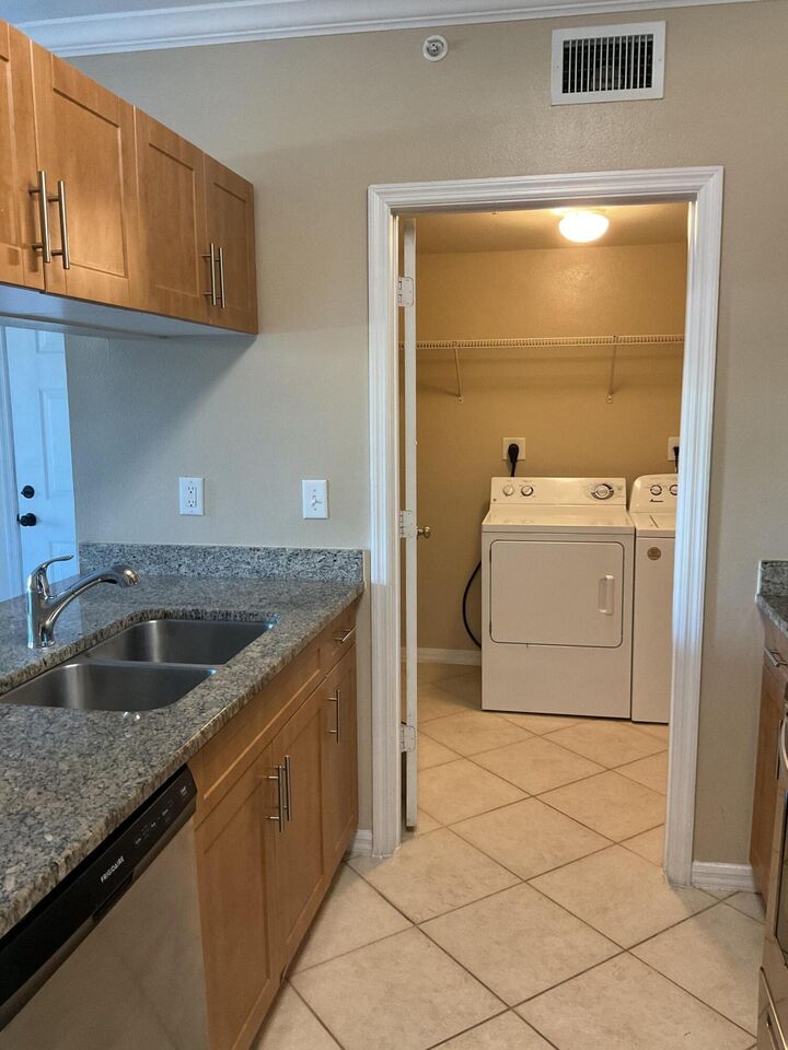 Property Photo: 6410 Emerald Dunes 202 Drive 202 FL 33411