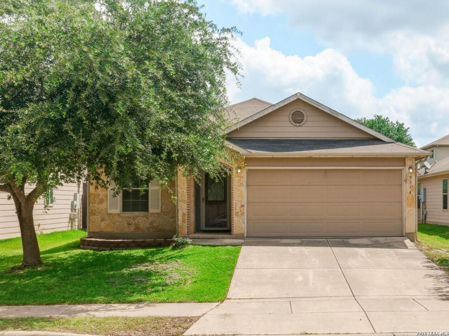 Property Photo: 9314 Hanover Sky TX 78109