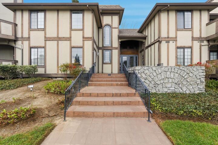 Property Photo:  112 Madison Avenue 109  CA 94402 