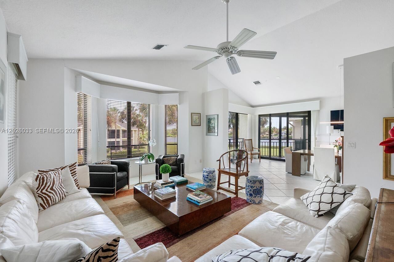 Property Photo:  10411 SE Terrapin Place 203  FL 33469 