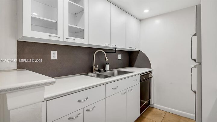 Property Photo:  7200 Fairway Dr H12  FL 33014 