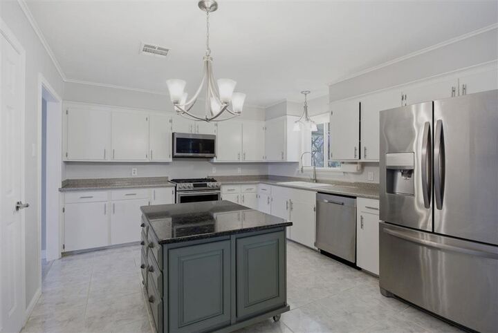 Property Photo: 622 Creole Lane LA 70605