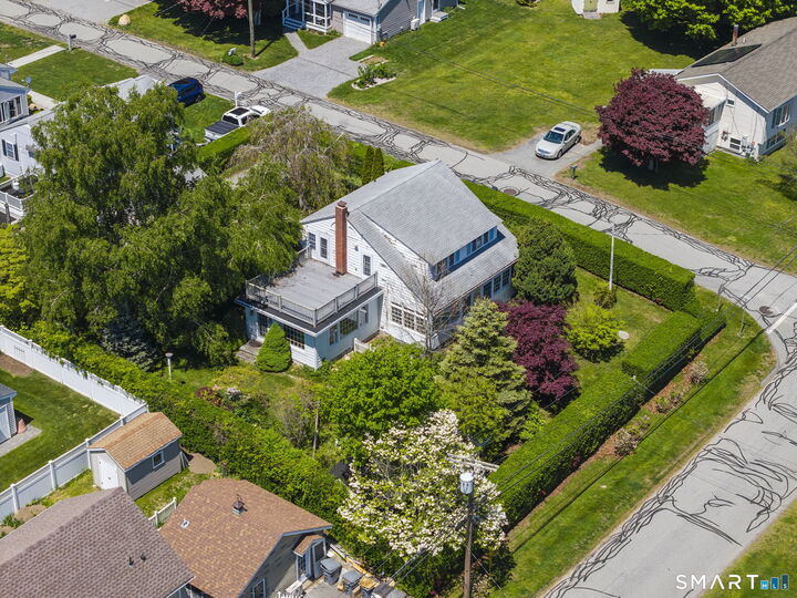 Property Photo:  11 Sunrise Avenue  CT 06357 