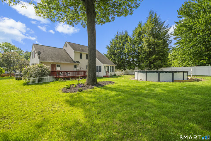Property Photo:  7 Pinecrest Road  CT 06082 