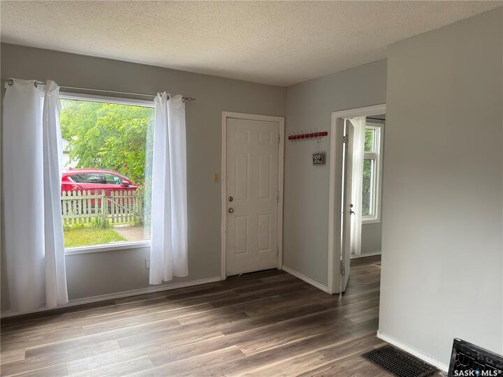 Property Photo: 844 13th Street W SK S6V 3H3