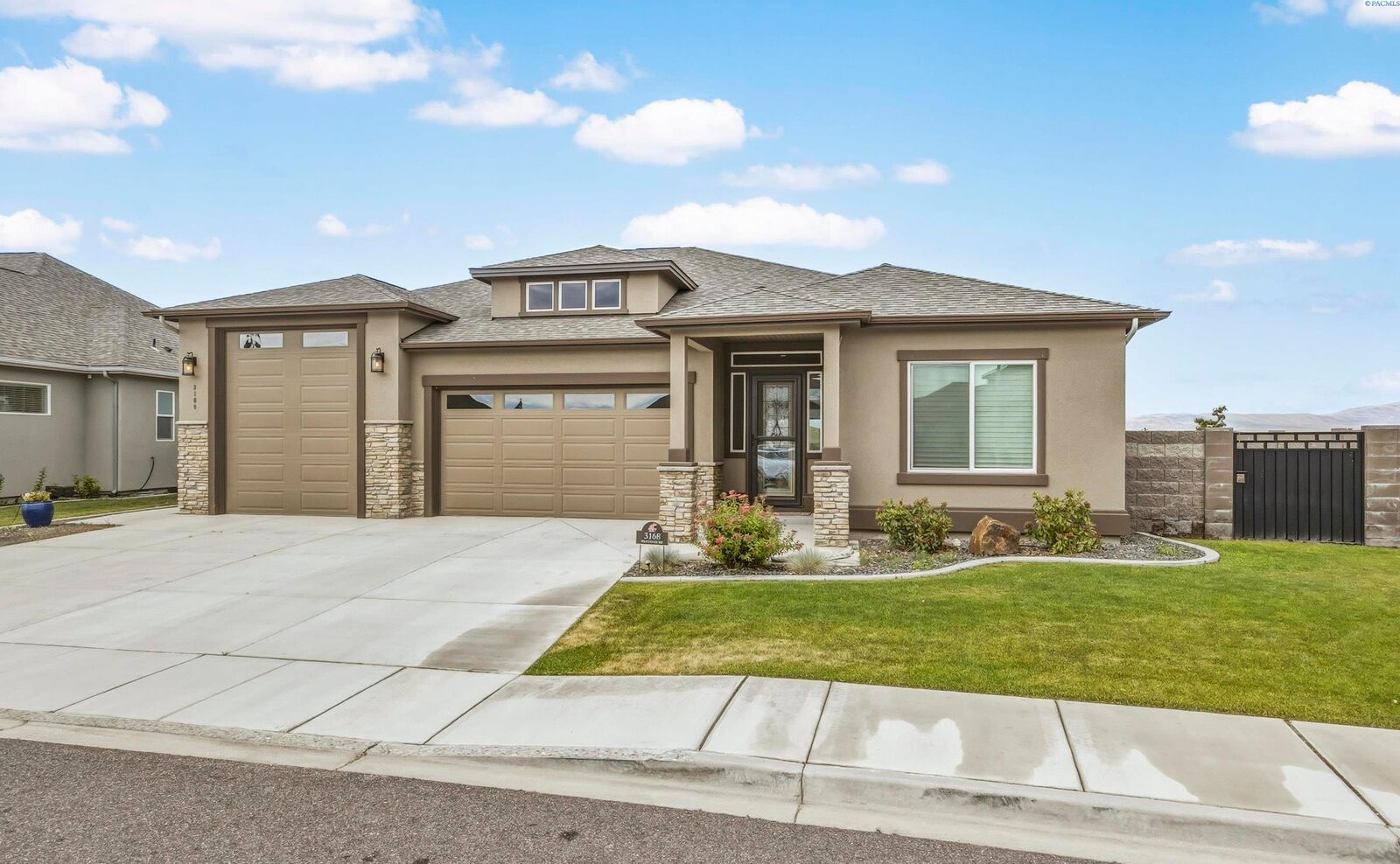 Property Photo:  3168 Wild Canyon Way  WA 99354 
