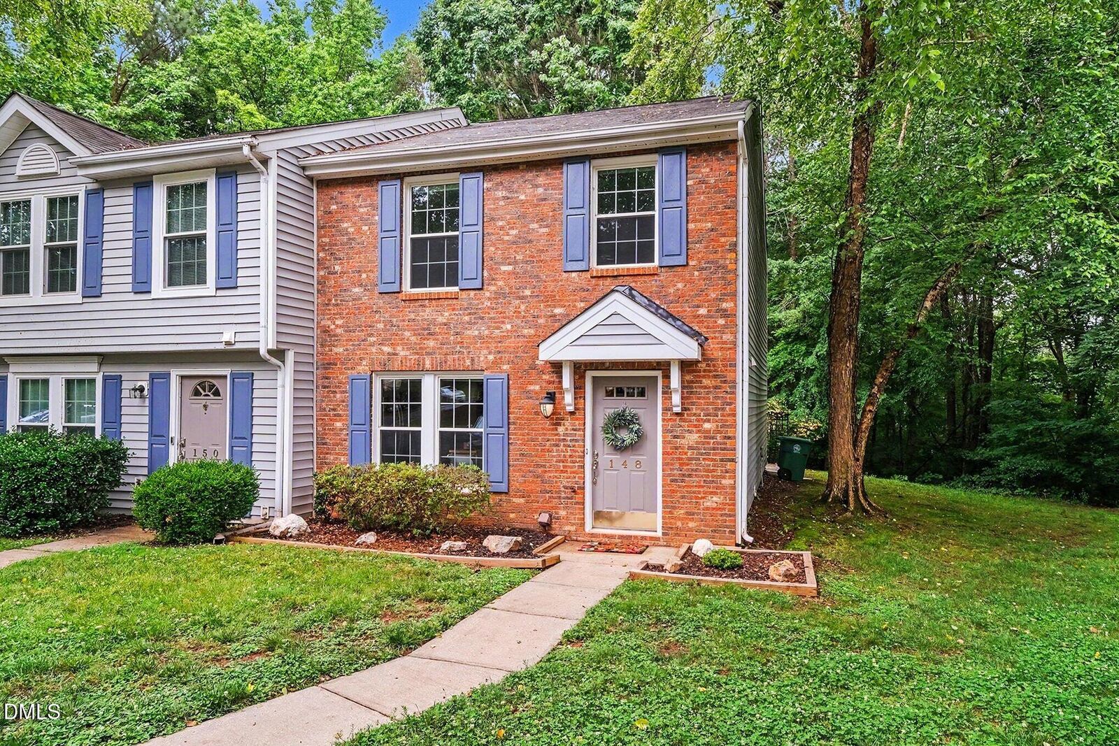 Property Photo: 148 Luxon Place NC 27513