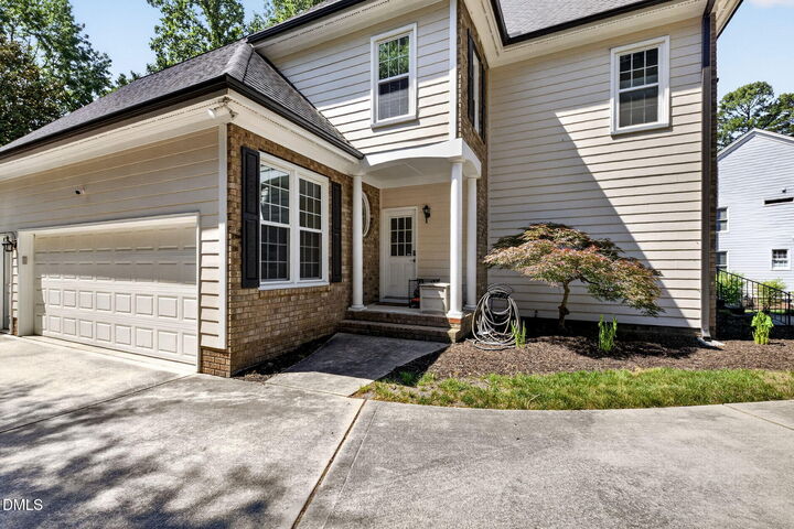 Property Photo:  6004 Belgreen Court  NC 27612 
