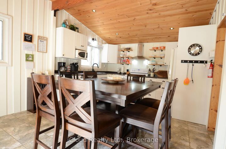 Property Photo: 20 Roberval Circle ON L9M 0E1