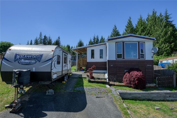 Property Photo:  7296 Teakerne Dr  BC V0N 2P0 