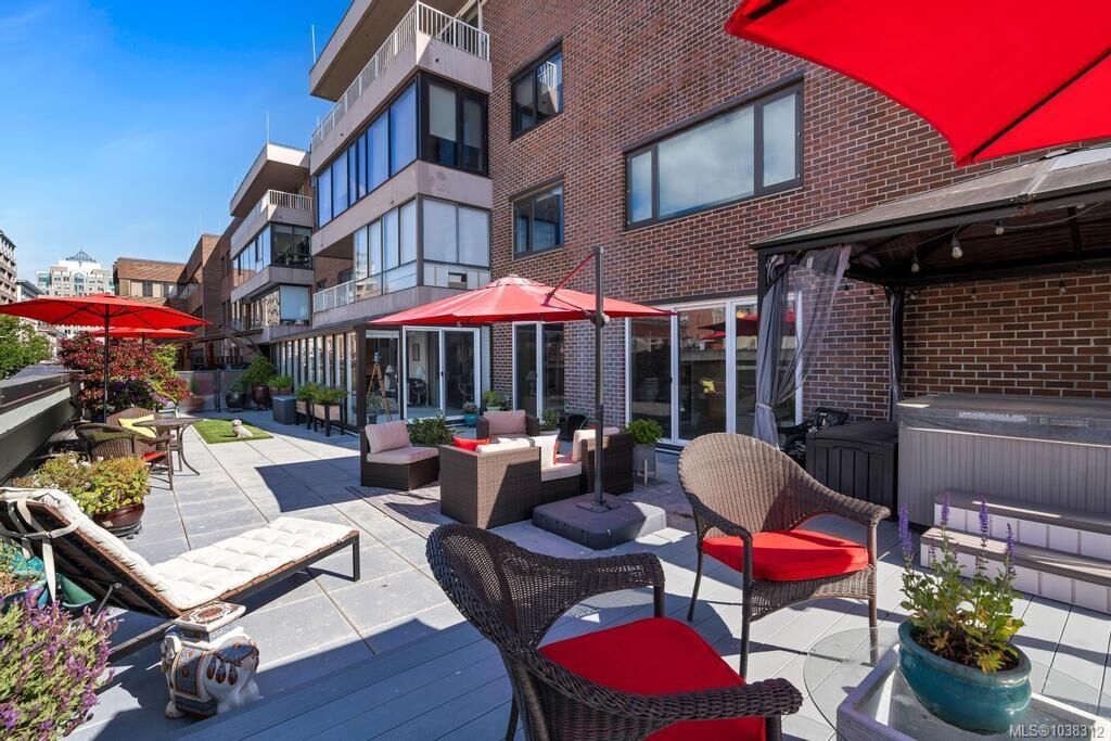 Property Photo:  525 Broughton St #306  BC V8W 3E2 