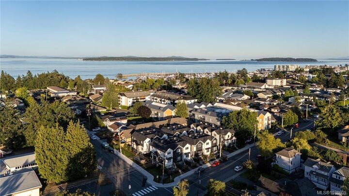 Property Photo: 10145 Fifth St #8 BC V8L 2X8