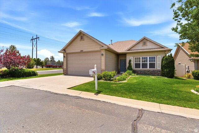 Property Photo:  4621 S Wedgewood Dr W  UT 84067 