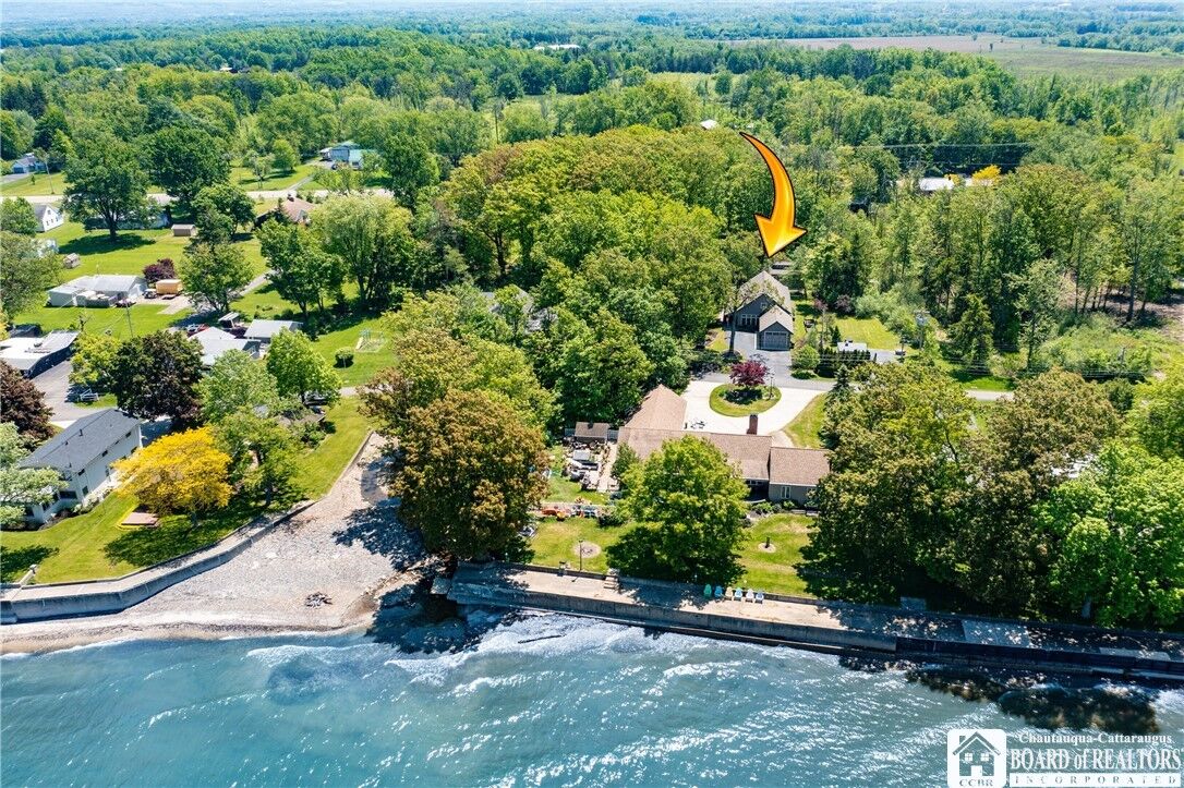 Property Photo:  5145 W Shorewood Drive  NY 14048 
