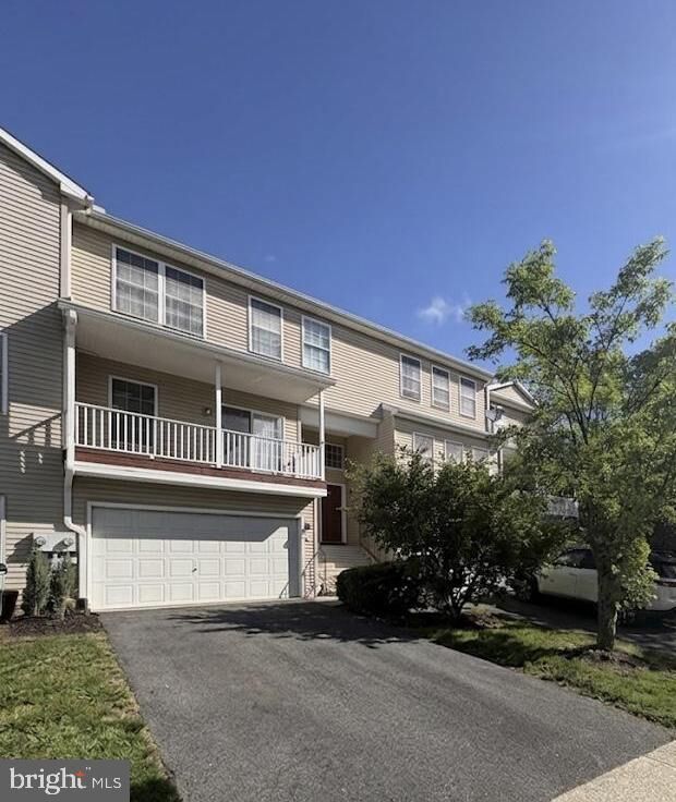 Property Photo: 102 Woodside Court PA 17003