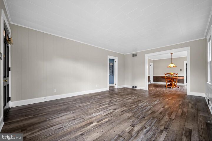 Property Photo:  37 Payson Avenue  NJ 08106 