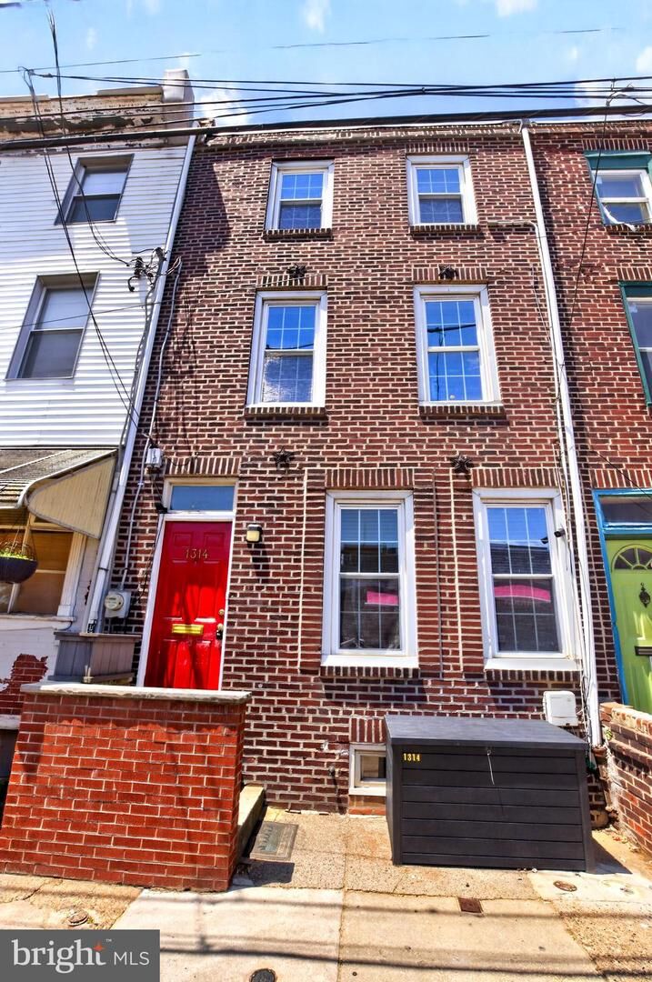 Property Photo:  1314 S 3rd Street  PA 19147 