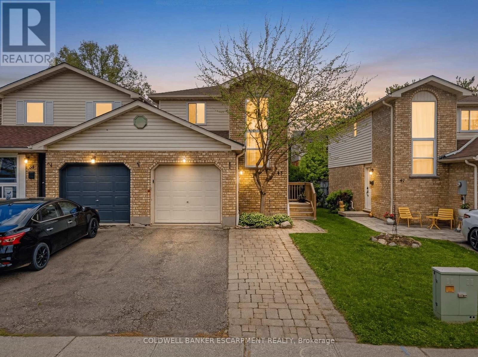 Property Photo:  40 Danville Avenue  ON L7J 2W5 
