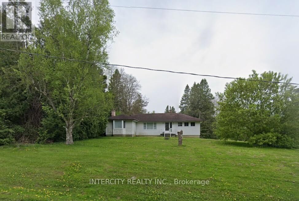 Property Photo:  194 Martin Street  ON L7B 1J5 