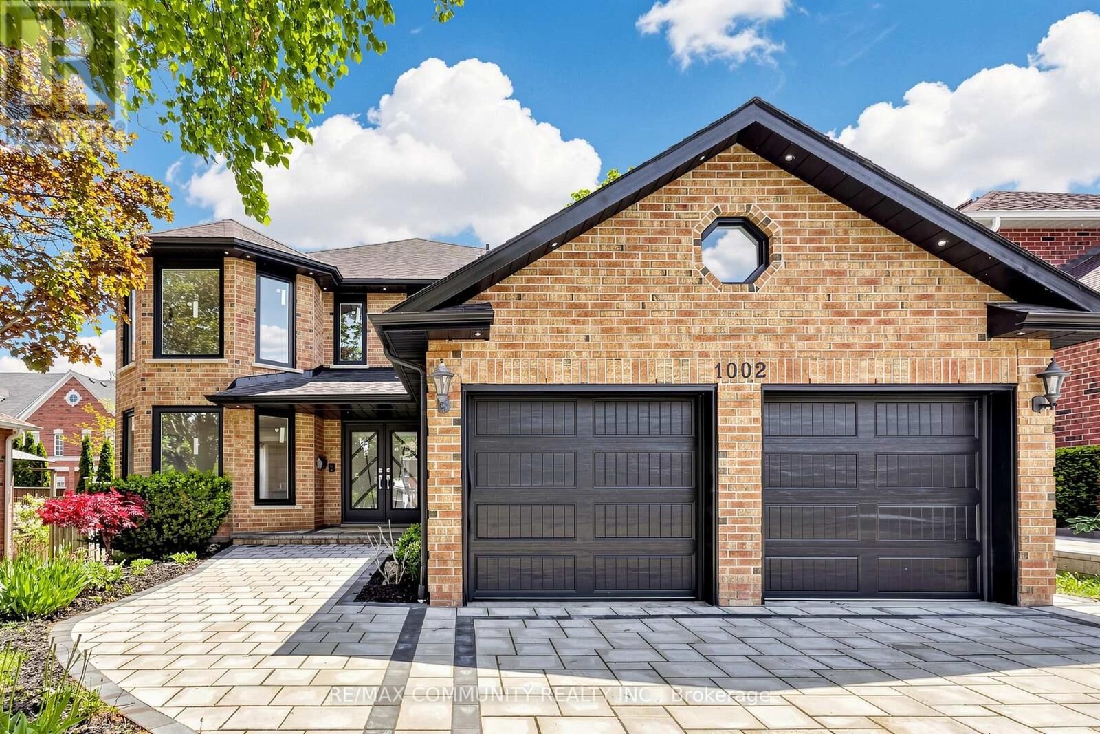 Property Photo: 1002 Riverview Crescent ON L1V 4M5