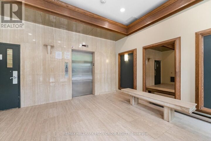 Property Photo:  154 Nelson Street 902  ON K1N 7R5 