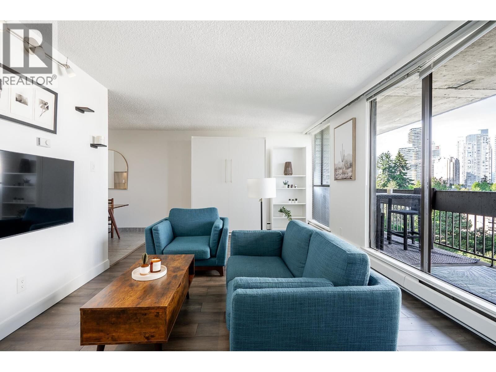 Property Photo:  4105 Imperial Street 902  BC V5J 1A6 