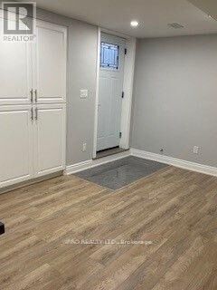 Property Photo:  930 Silversmith Drive Bsmt.  ON L5V 1E9 