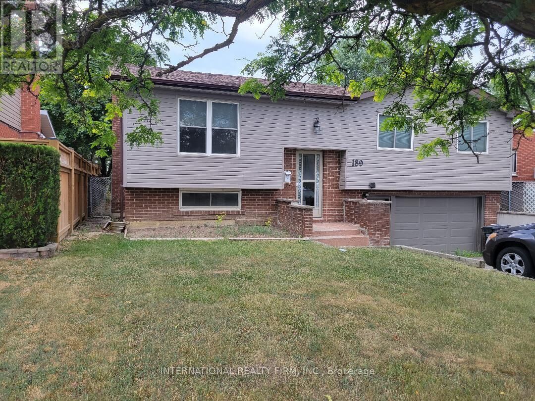 Property Photo: 189 Rutherford Road North Main ON L6V 2T4