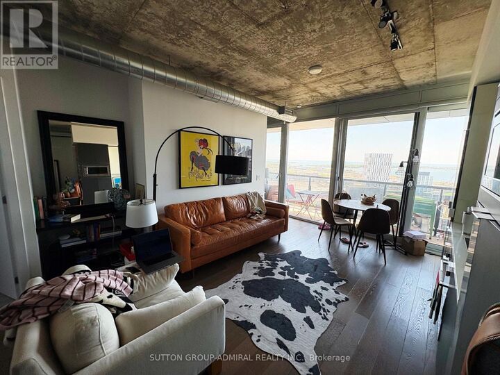 Property Photo:  170 Bayview Avenue 2301  ON M5A 0M4 