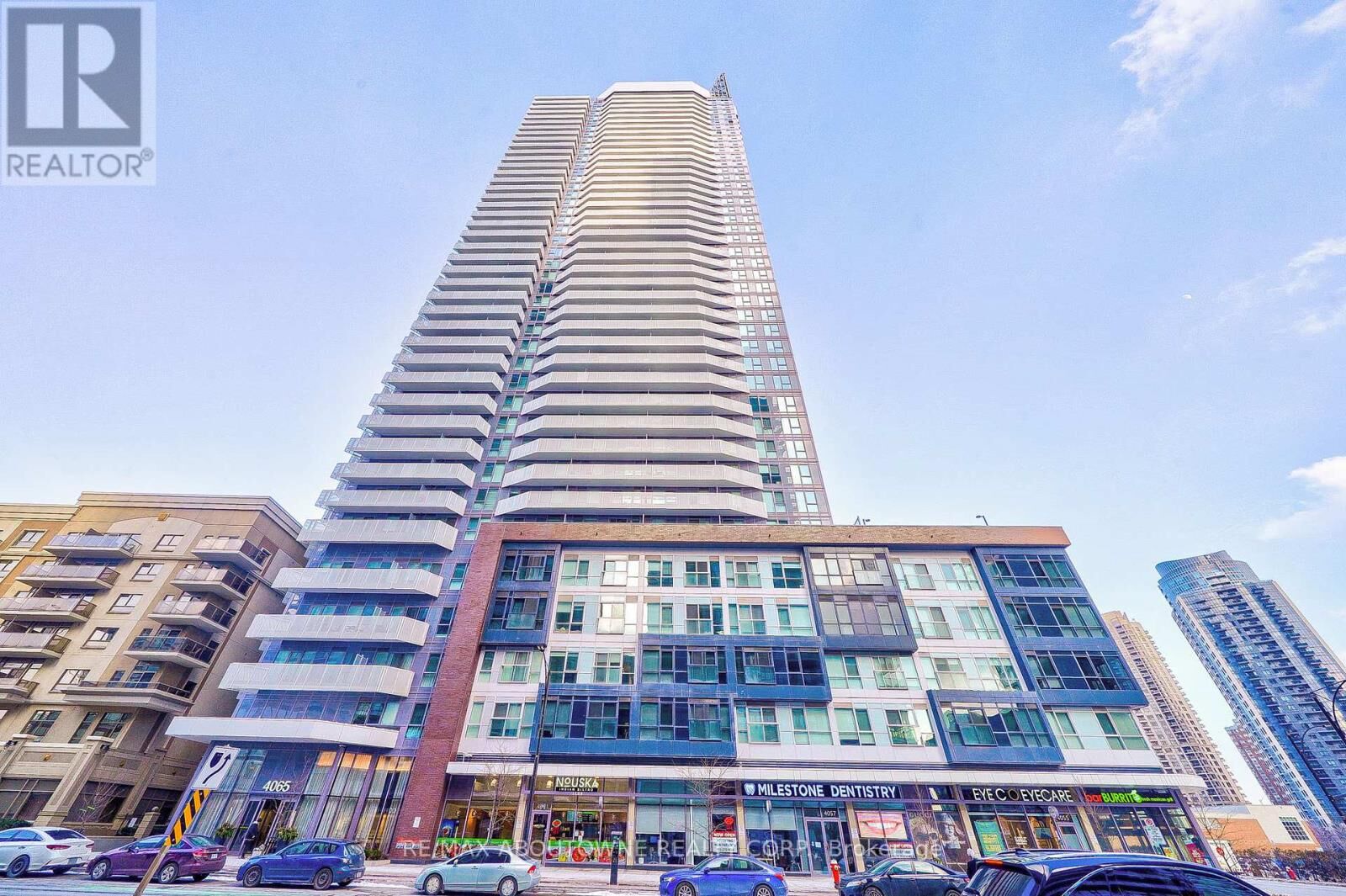 Property Photo:  4065 Confederation Parkway 2602  ON L5B 4N1 