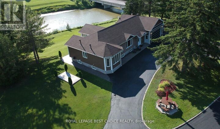 804164 Golf Course Road — photo 1