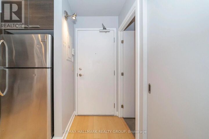 Property Photo: 349 McLeod Street 632 ON K2P 0S1