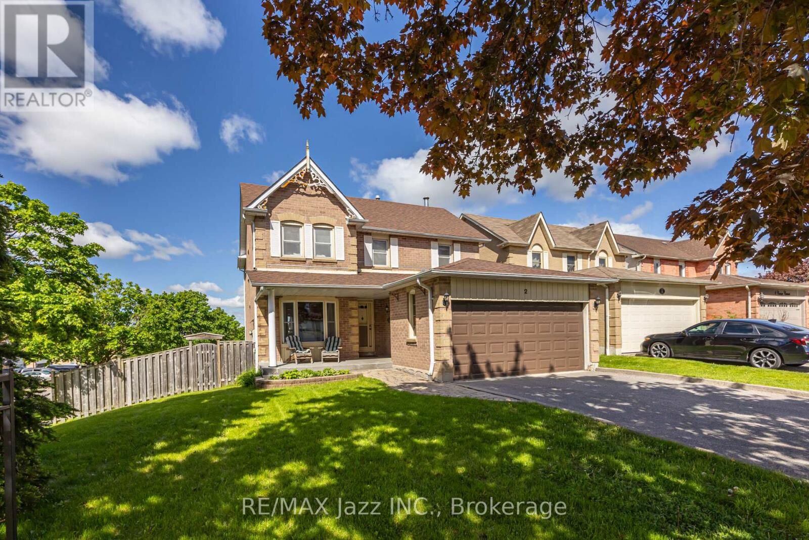 Property Photo:  2 Coomer Crescent  ON L1T 3B6 