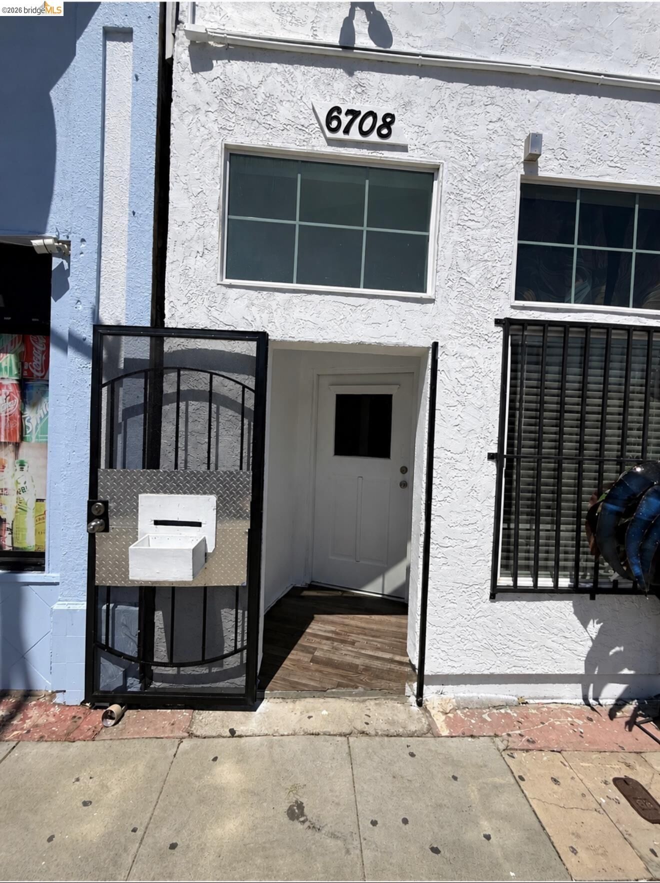 Property Photo:  6708 International Blvd  CA 94621 