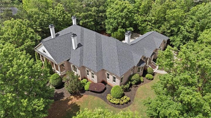 Property Photo:  2104 Wynnton Point  GA 30097 
