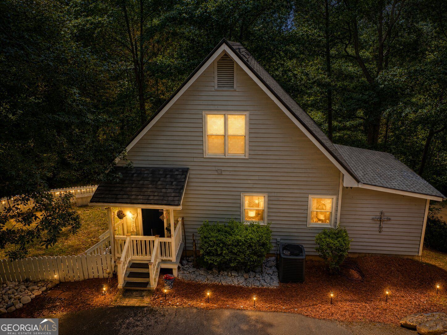 Property Photo:  190 Raintree Court  GA 30535 
