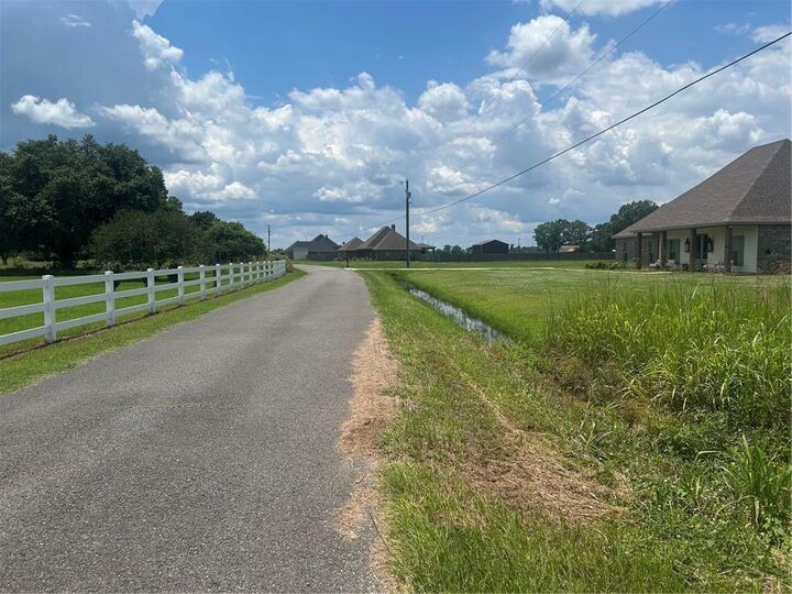 Property Photo:  Lot 8 Winnfield Drive  LA 71303 