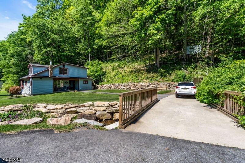 Property Photo: 145 Millbrook Rd NJ 07882