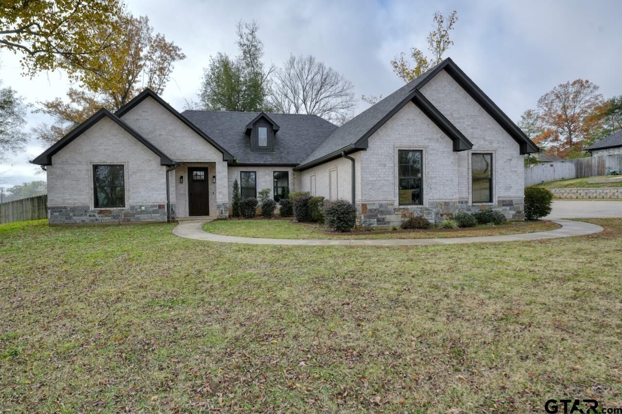 Property Photo:  12109 Oak Grove  TX 75771 