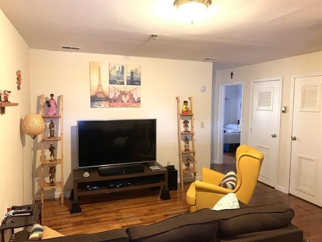 Property Photo:  524-526 4th St 12  NJ 07087 