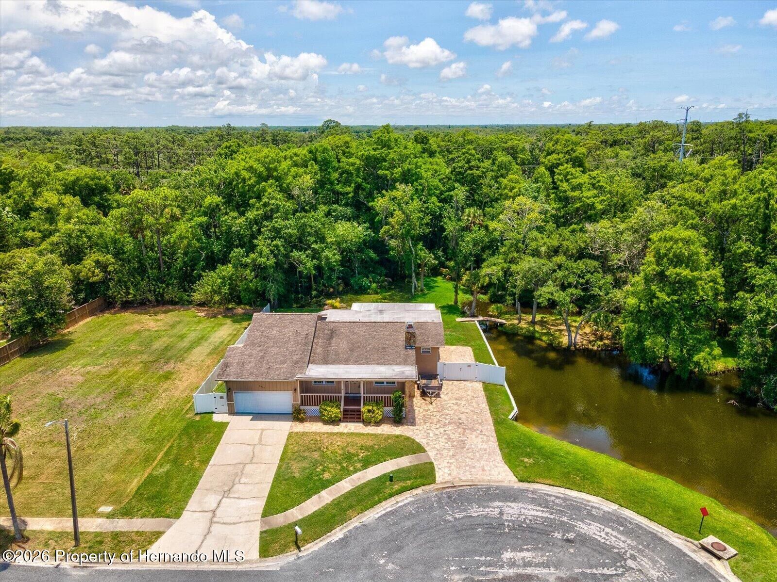Property Photo: 5904 Springrun Court FL 34690