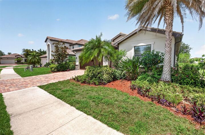 Property Photo:  20722 Romagna Place  FL 34293 
