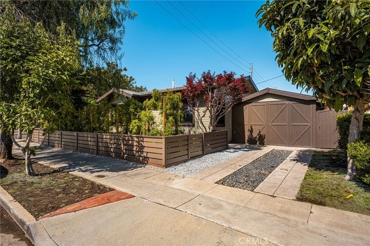 Property Photo: 377 Ximeno Avenue CA 90814